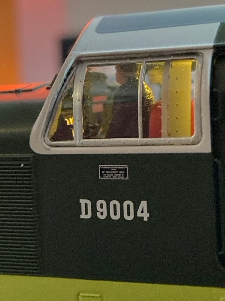 Class 55 'Deltic' Crew - Driver/Secondman - Late BR